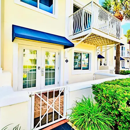 Oceanfront Royal Mansions! Paradise Awaits! Cap Carnaveral Extérieur photo
